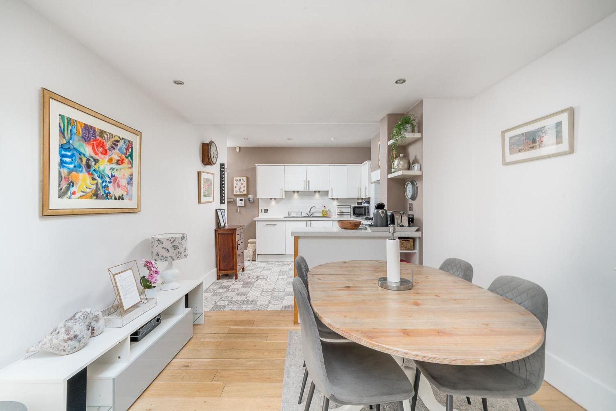 Gorgeous Flat With Garden In Battersea Apartment *